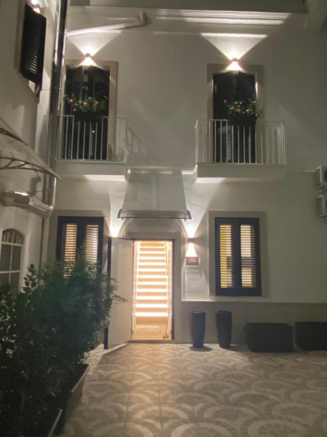 Sami B&B And Holidays Home Taranto Exterior foto