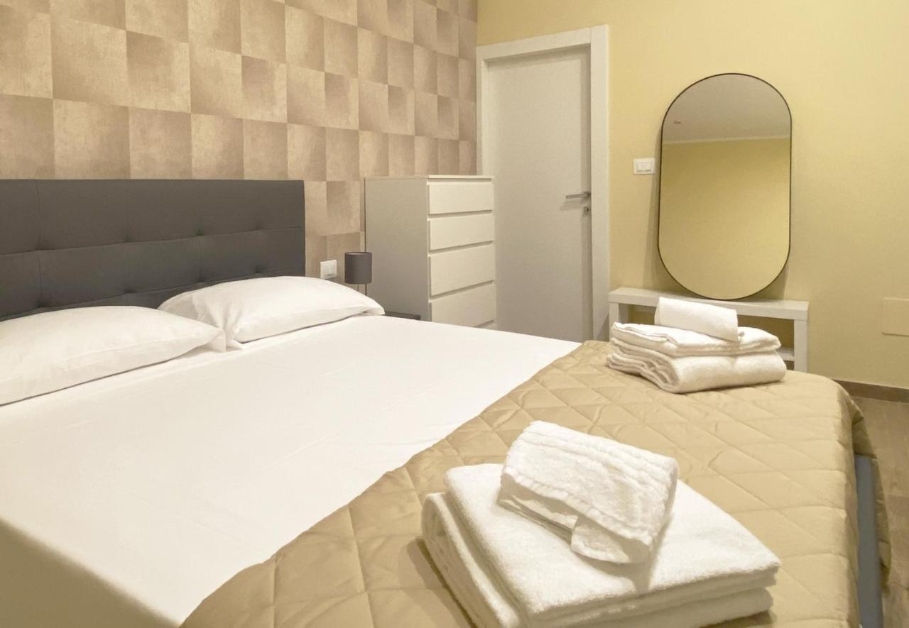 Sami B&B And Holidays Home Taranto Exterior foto