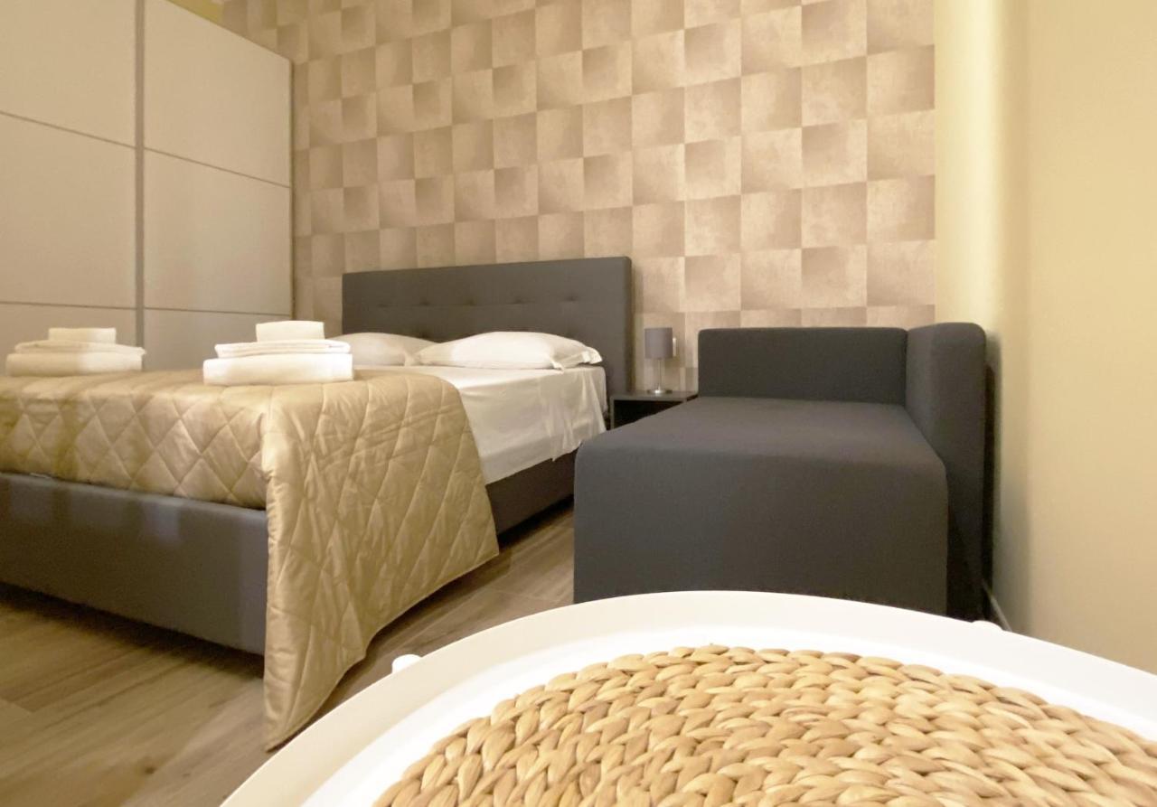 Sami B&B And Holidays Home Taranto Exterior foto